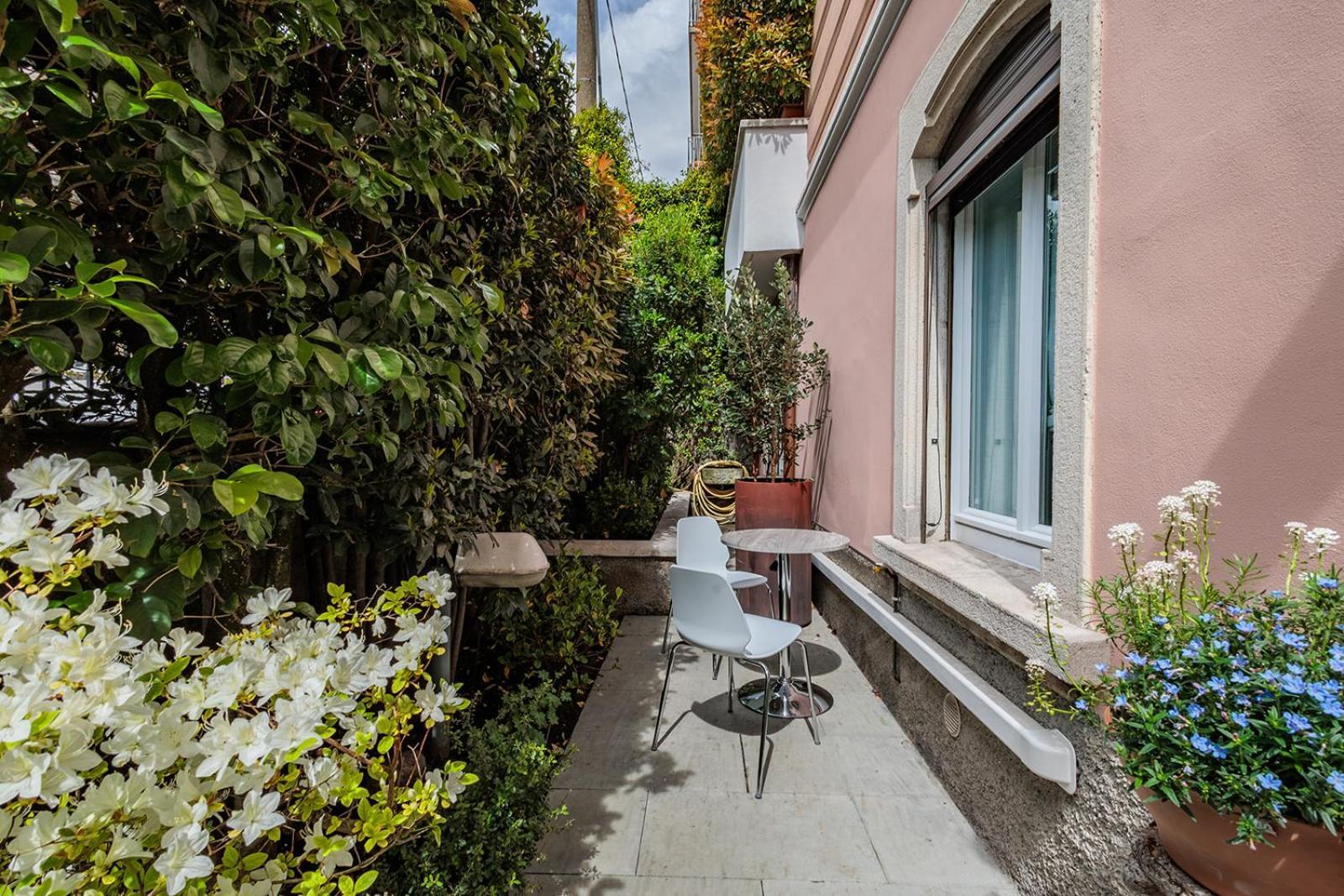 Liberty Villa & Winter Garden Bergamo Bagian luar foto