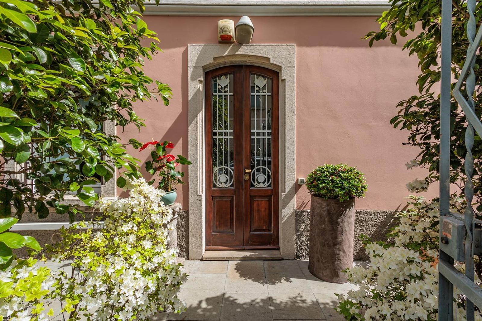 Liberty Villa & Winter Garden Bergamo Bagian luar foto